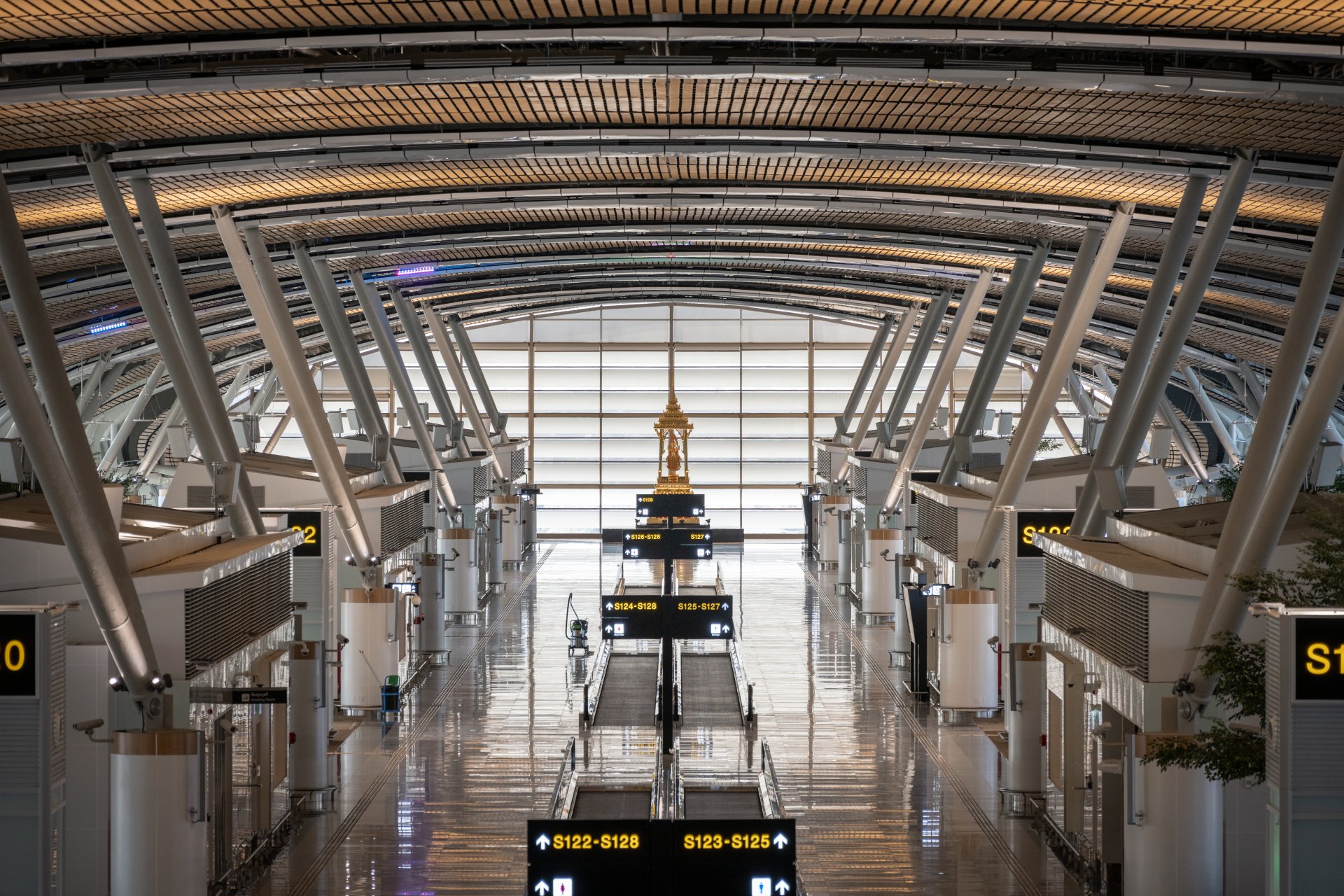Experience Suvarnabhumi Airport Satellite Terminal 1 Experience Suvarnabhumi Airport Satellite Terminal 1